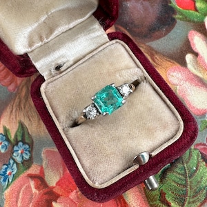 Vintage 1.22ct Emerald & Diamond 14K Yellow Gold Ring
