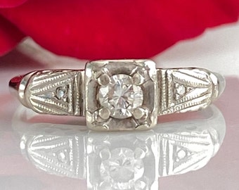 Art Deco Diamond 14K White Gold Ring