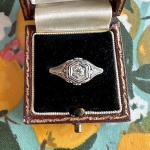 Edwardian .20ct Diamond 18K White Gold Filigree Engagement Ring