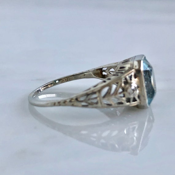 Edwardian Aquamarine & Diamond 18KW Filigree Ring - image 9