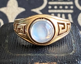 Vintage Greek Moonstone 14K Gold Ring