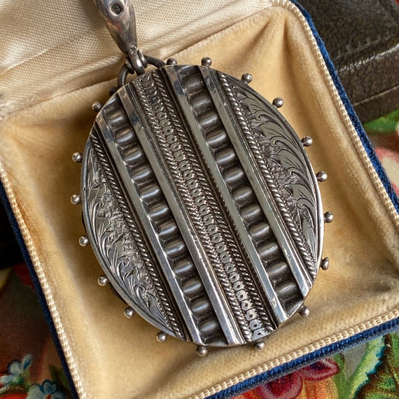 Victorian Large Ornate Locket Silver - image 2