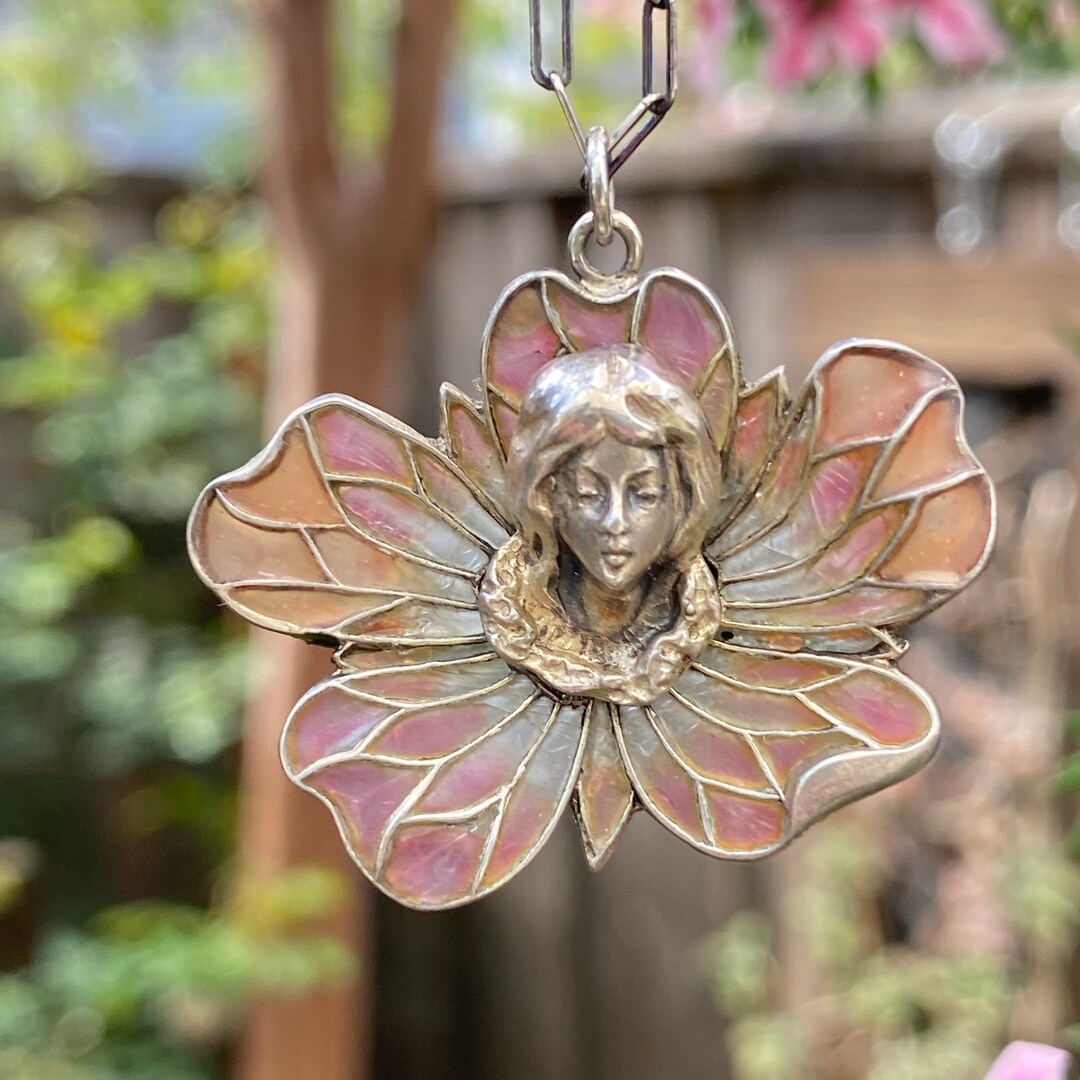 18K Plique a Jour Fairy Pendant by Nouveau 1910 of Spain