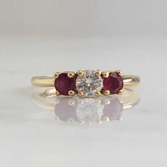 Vintage Diamond & Ruby 18K Yellow Gold Ring - image 1