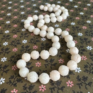 Vintage Carved Angel Skin Coral Bead Necklace 14K