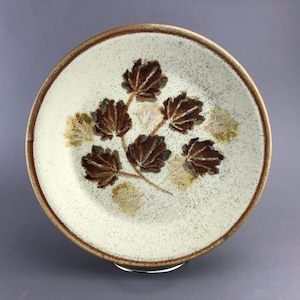 Signed Bennett Welsh Studio Pottery Plate: Floral Decor