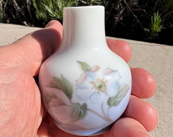 1969-1974 Cabinet Miniature Floral Decorated Royal Copenhagen Vase SIGNED Denmark 366 116