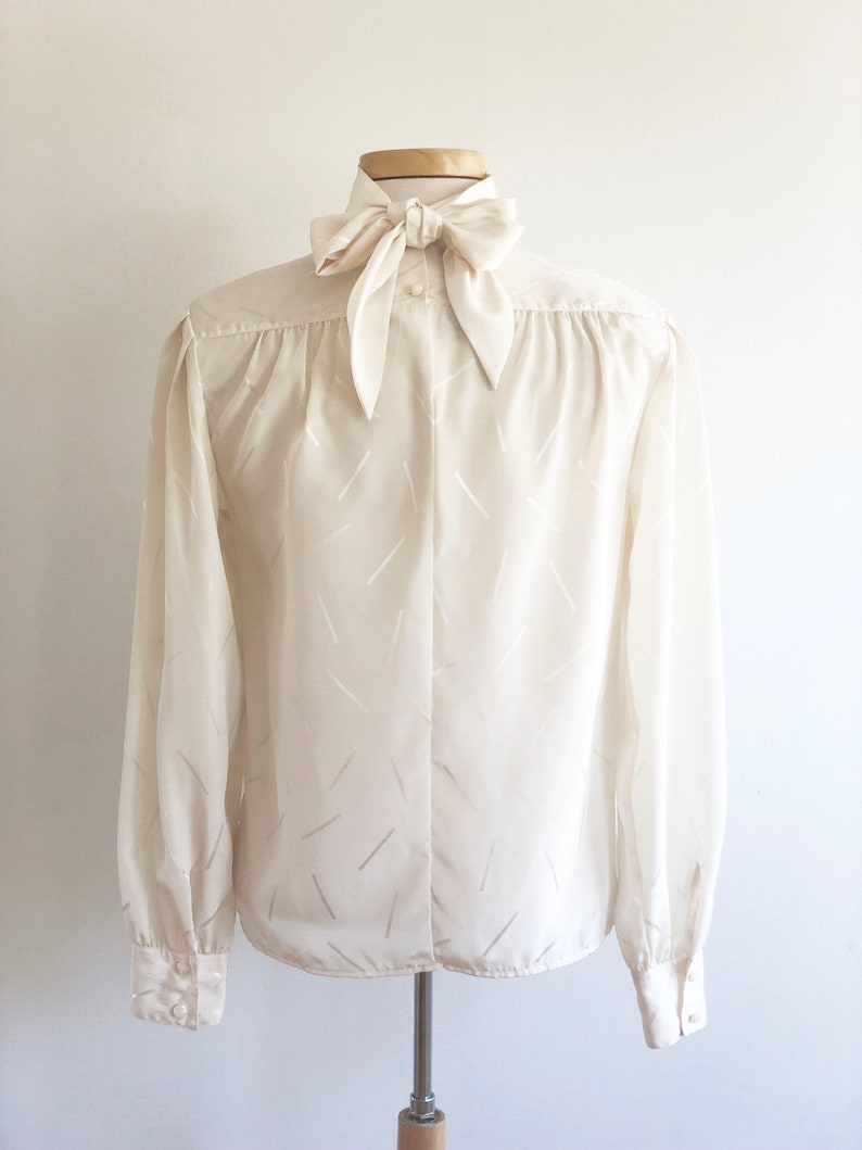 80s Secretary Blouse Laura and Jayne Bow and Pattern Cream White