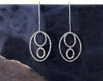 Pendientes Triple Dangle de plata esterlina/ Colección Night Out / Cadena Ovala / Ganchos de alambre de oreja marqués / Joyería de plata / regalos para ella