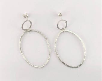 Sterling Silver Hammered Hoops Earrings / Medium size / Post back / Around Town Collection
