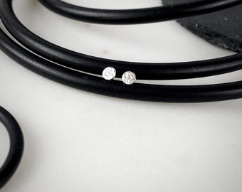 Pendientes de plata esterlina Mini Circle Stud / Full Circle Collection / Pendientes de poste pequeño / Joyas de plata texturizada