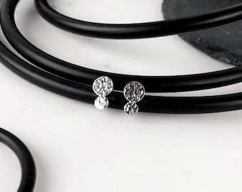 Pendientes de doble círculo de plata esterlina / colección de círculo completo / pendientes de poste pequeño / joyería de plata texturizada