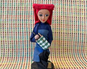 Vintage SINGAPOREAN COSTUME DOLL 7" Kneeling w/ Painted Face, Cloth On Wire Frame, Collectible Folk & International Ethnic Doll - Stunning!
