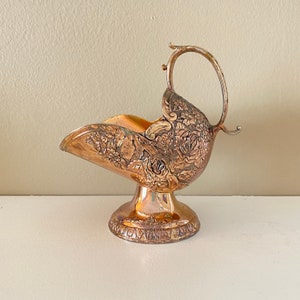 Vintage TiLTED SAUCE BOAT Wide Mouth Spout Scoop, Handled Ornate Metal, Tarnish-Resistant, Made in Japan, Serve Gravy Candy Mints RARE!!
