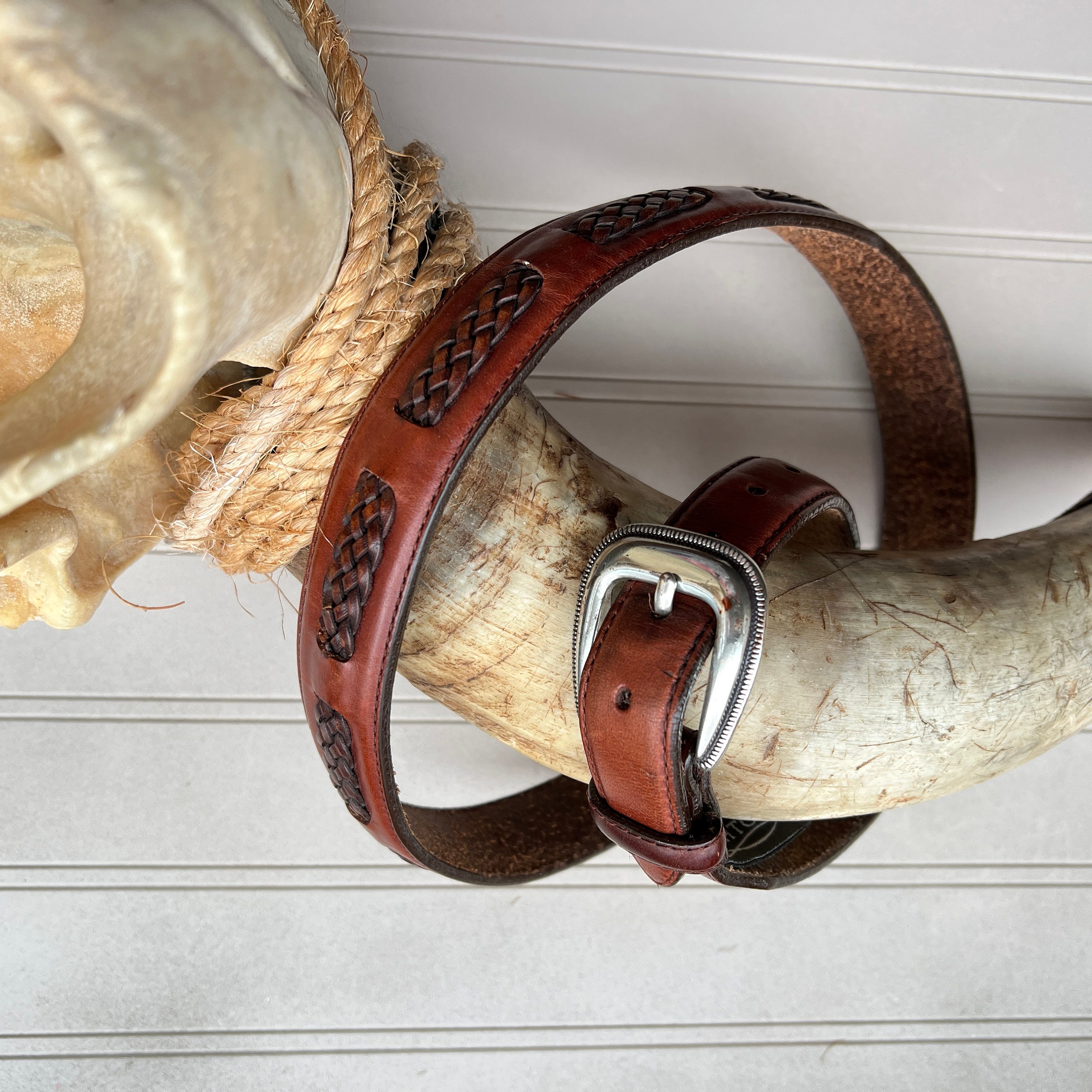BRIGHTON BELT Brown Braided Leather 1-1/8 display picture 2