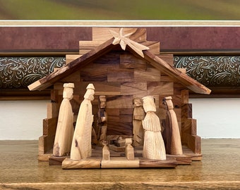 Vintage HOLY FAMILY Nativity Scene, 7" H Manger Scene Wooden Stationary Figures, Holy Land Hand Carved Olive Wood Made in West Bank, Israel