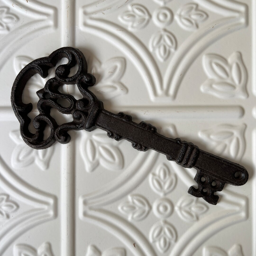 Vintage Cast Iron SKELETON KEY Wall Hanging, Black Key Wall Decor 8