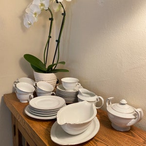 Vtg HARMONY HOUSE MARY White Fine China w / Silver Platinum Trim, Choix dassiettes, tasses, soucoupes 3835 image 2