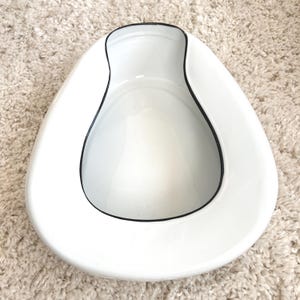 Vintage ENAMEL BED PAN Planter Indoor Outdoor, Queen Columbian Style Chamber Pot White with Black Rim
