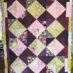 NEW PATCHWORK QUILT Personal Size Throw 46 x 58&quot; Machine Pieced and Quilted, Plum Purple Pink Green All-Cotton, Cozy Blanket Gift for Her