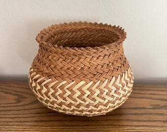 Vintage TARAHUMARA INDIAN BASKET Primitive Natural Fibers Hand Woven 4-1/2" H, Mexican Two-Toned Basket, Small Storage Vessel, Planter
