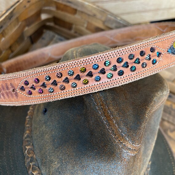 Vintage GENUINE LEATHER Belt, Detailed Stitching … - image 7