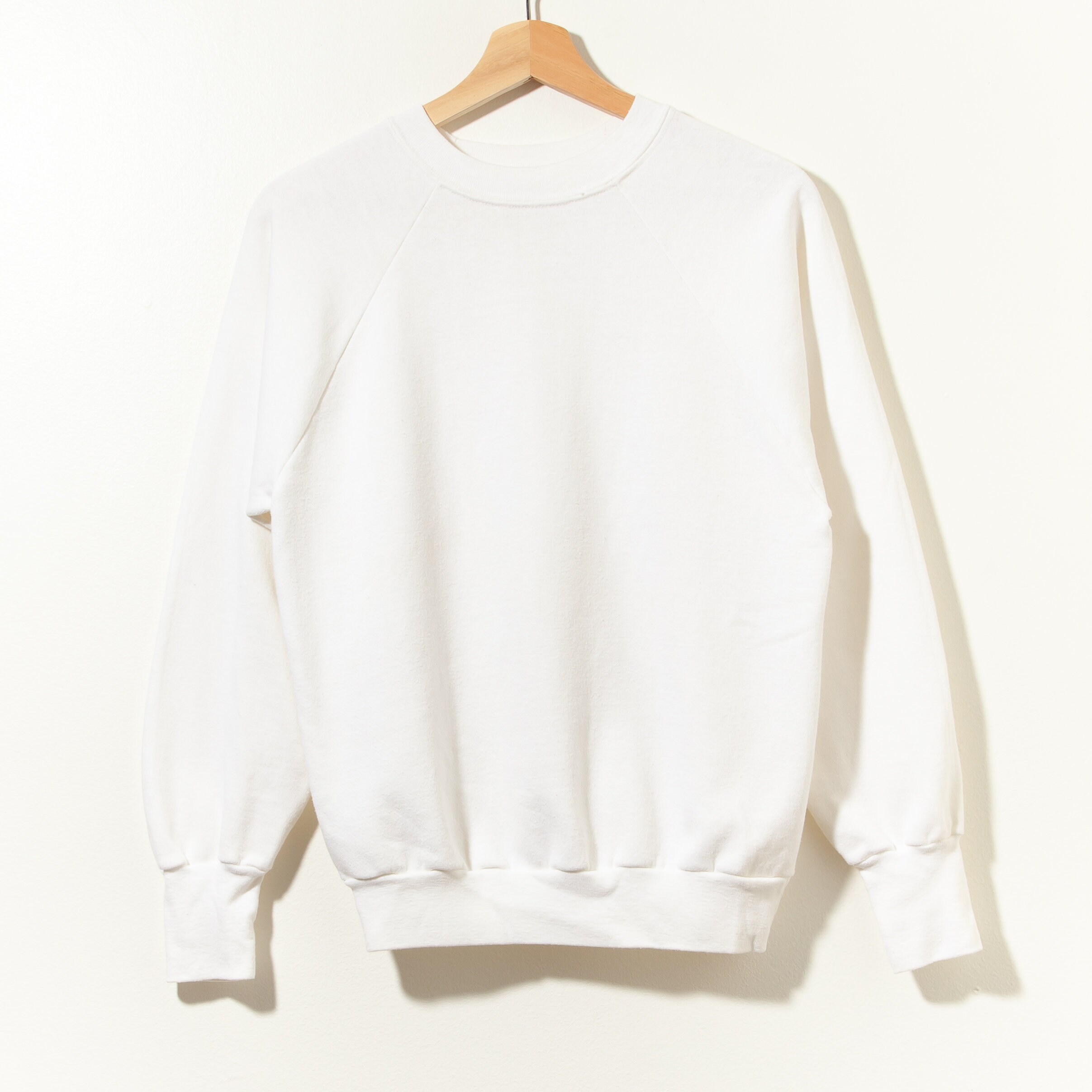 vintage soft raglan crewneck sweatshirt