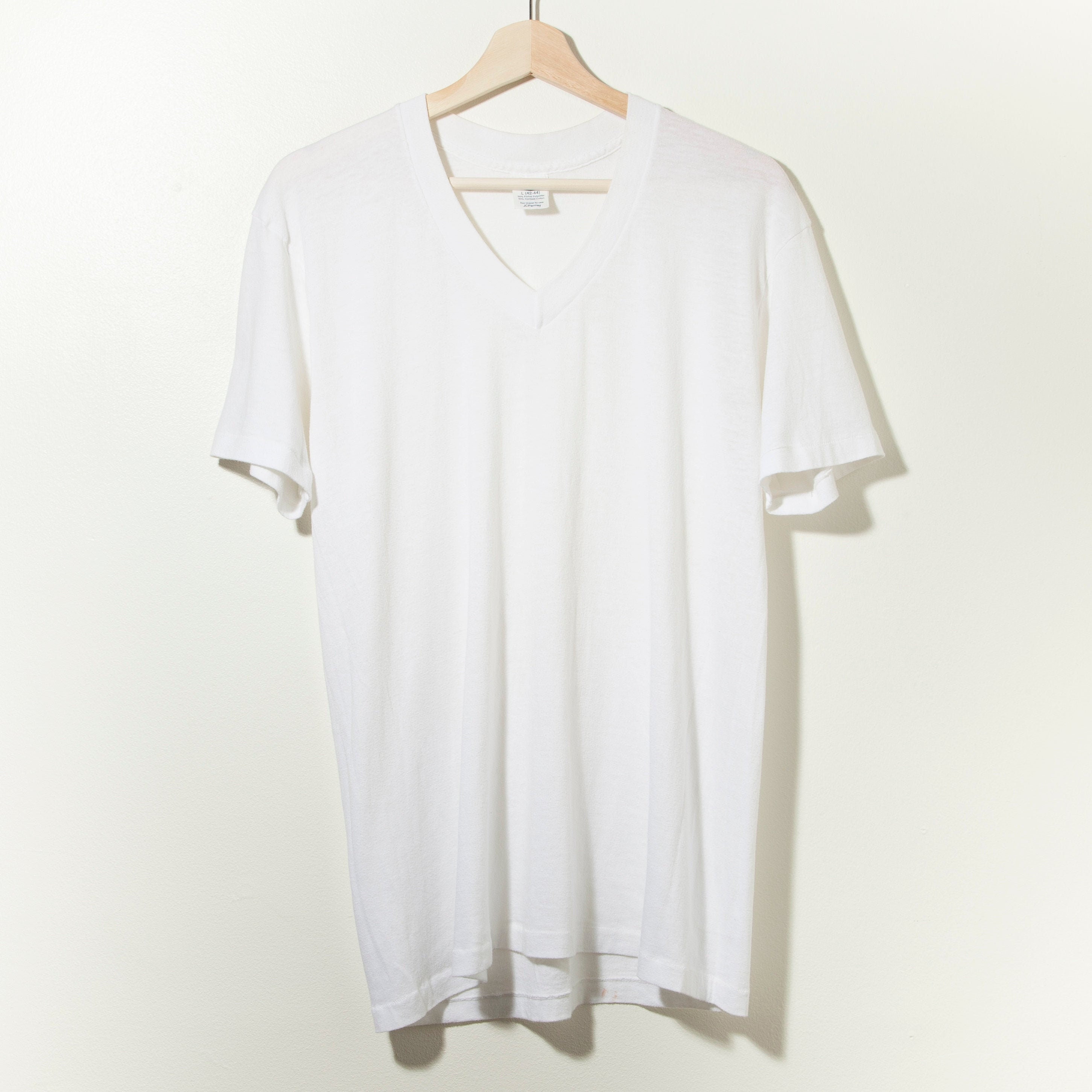 80s Vintage Single Stitch White V-neck 