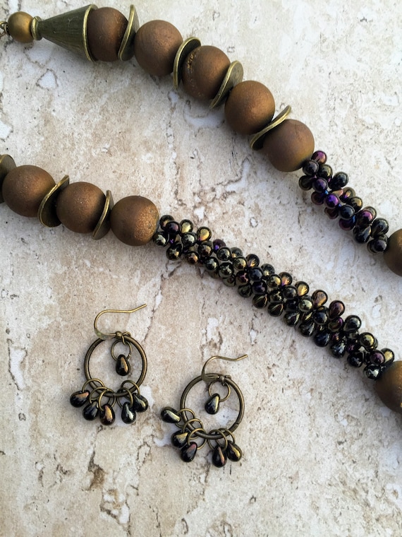 Matte Gold Druzy Necklace and Dangle Earrings Set