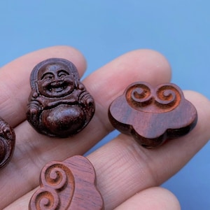 2 STÜCK Holz geschnitzt Buddha/Wolke Perle 16 * 20 /19 * 15 mm, Holz Spacer Perle, Gebet Perle, Mala Perle, geschnitzte Perlen, DIY Schmuck machen Zubehör