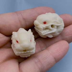 2 PCS Natural Tagua Nut Dragon Head Guru Beads: DIY Accessories