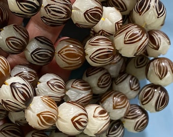 Carved Lotus Bodhi Root Beads: Buddhism DIY Accessories (10-15mm)