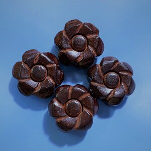 2 PCS Double Sizes Wood Carved Plum Blossom Beads 18*8 mm,Wood Flower Beads,Sandalwood Carved Plum Blossom Bead,Prayer Beads,Mala Beads,Yoga