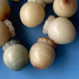 4pcs Carved Bodhi Carrot Beads: DIY Pendant Charms (15-18 mm)