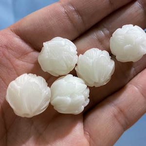 5pcs Natural White  Bodhi Multi Layers Lotus Beads 14-16 mm ,White Beads,Lotus Beads,Bodhi Beads,Buddhism Beads,Beads for Art Project