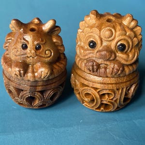 Green Wood Lion & Dragon Locket Pendant:Chinese Hollow Wood Aroma Diffuser Charm, Sachet Box