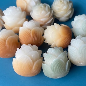 2 PCS Natural White Bodhi Root Lotus Beads 20-22 mm,Natural Bodhi Beads,Lotus Beads,Buddhism Beads,DIY Jewelry Making Beads
