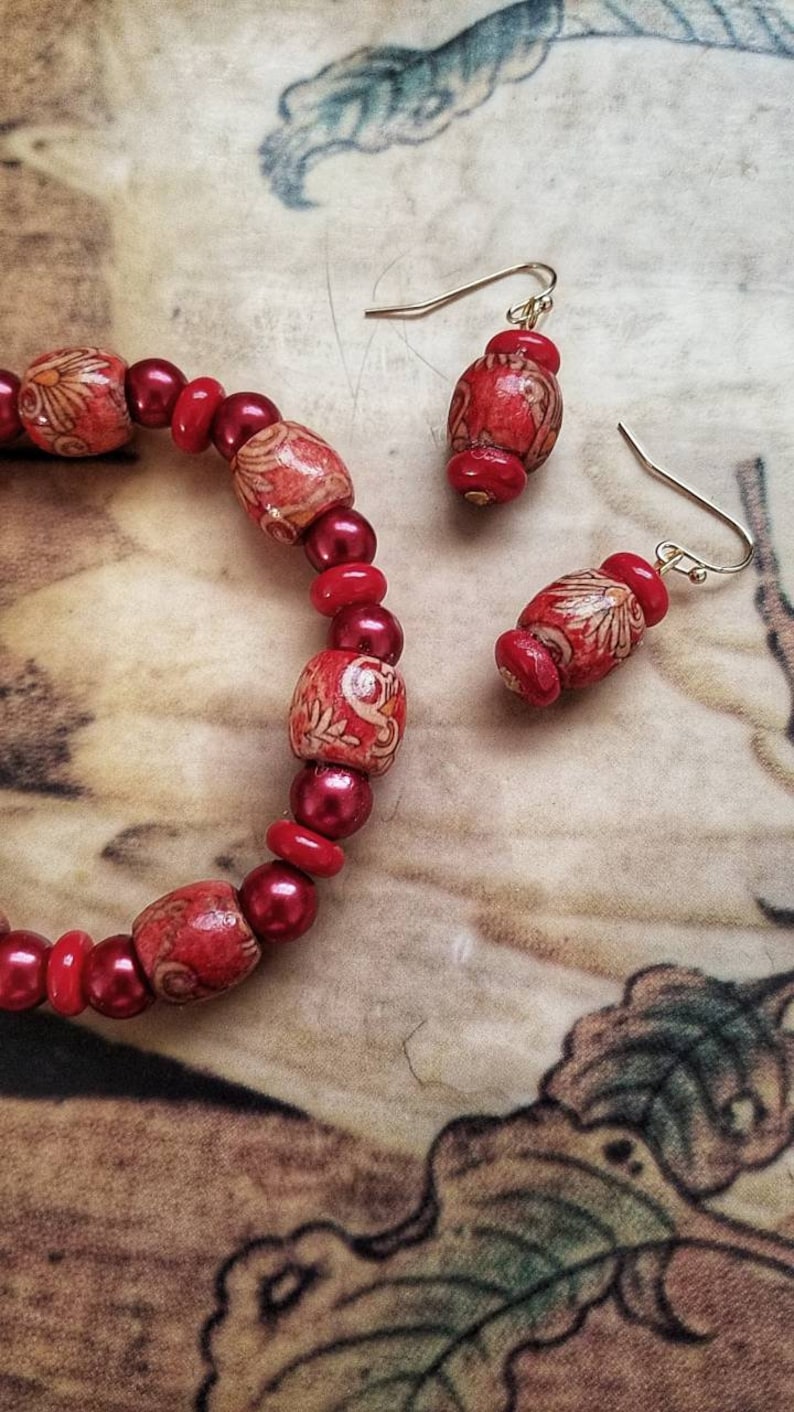 Red Beaded Jewelry Set for Her Fall Jewelry Set Women/'s Red Beaded Boho Stretch Bracelet and Matching Earrings