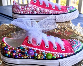 m&m converse