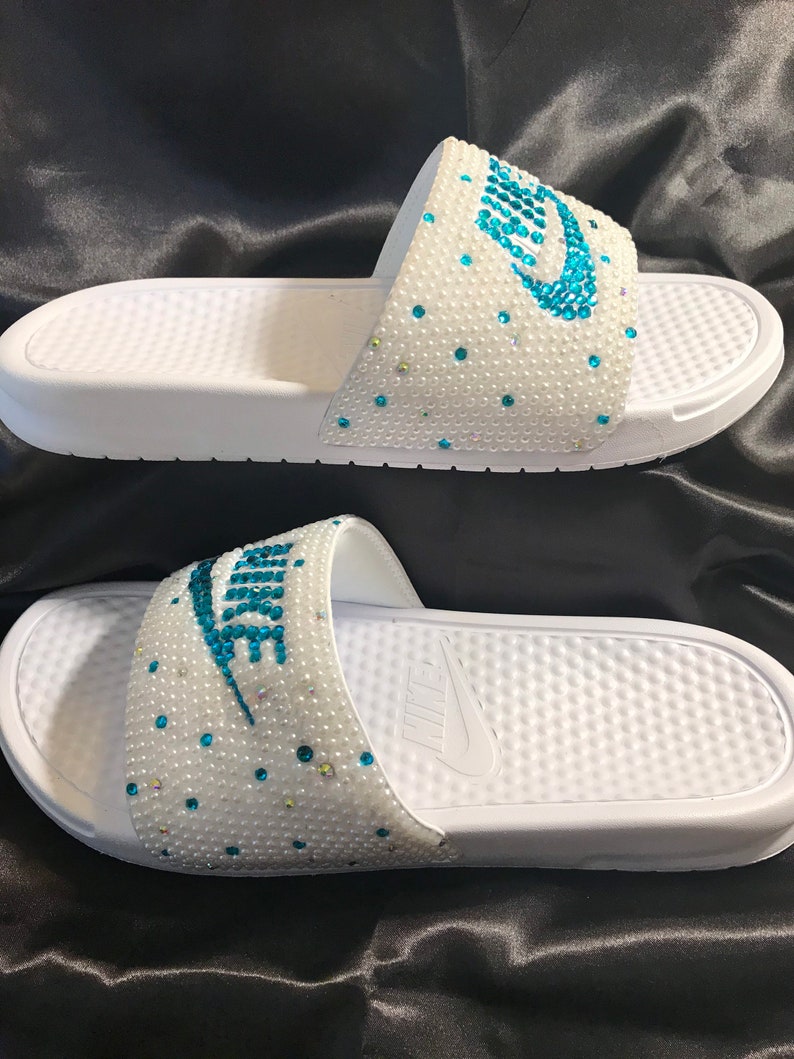 create your own nike slides