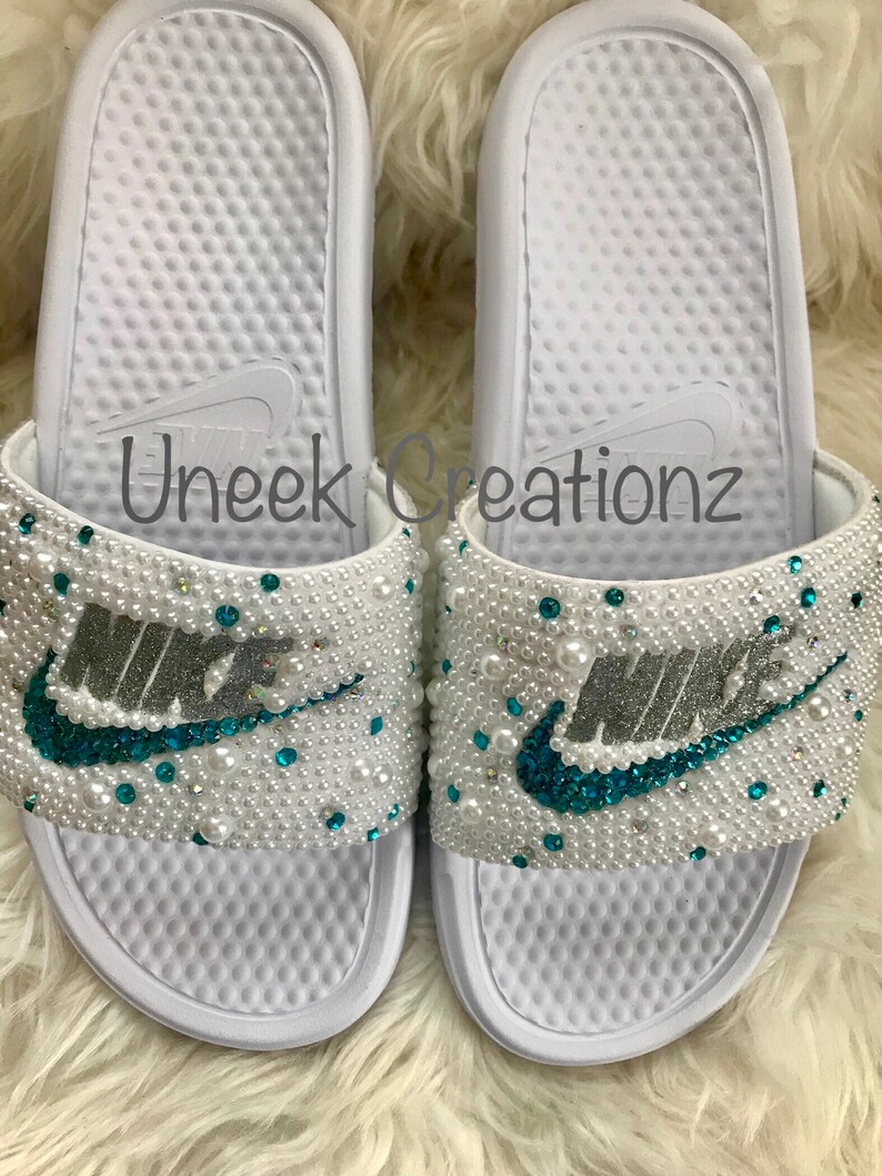 create your own nike slides
