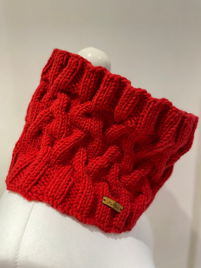 Chunky Knit Cable Cowl / Snood / Snood Scarf / Winter Scarf / Unisex / Gifts For Her / Gifts For Him / Accessories / Neck Scarf / Handmade Red