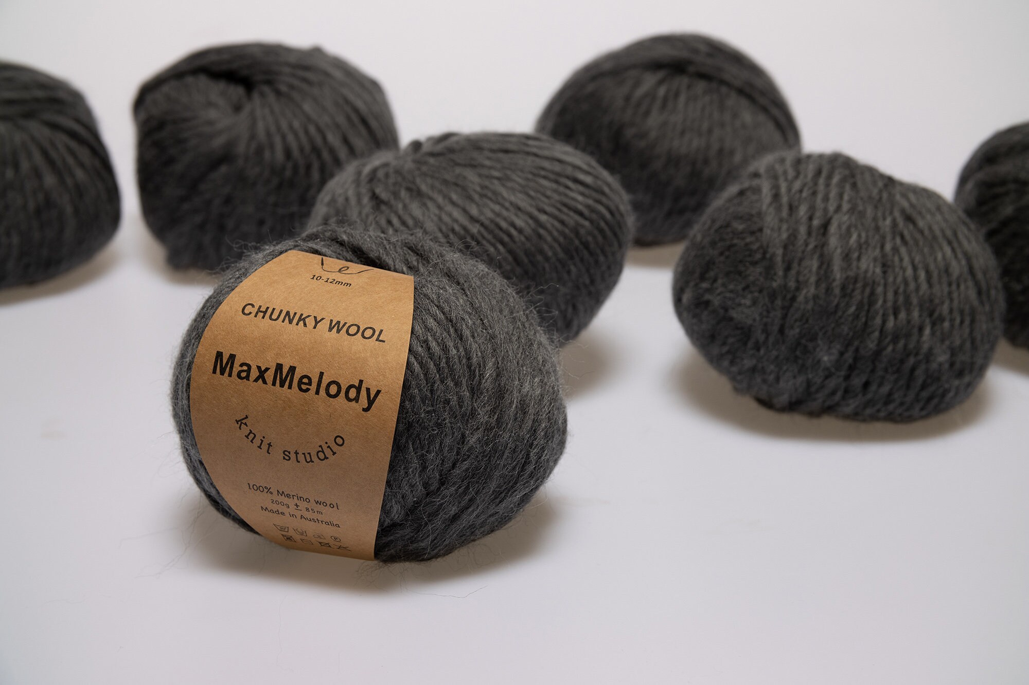 I Love This Chunky HEATHERED CHARCOAL #5 Bulky Weight Yarn Skein