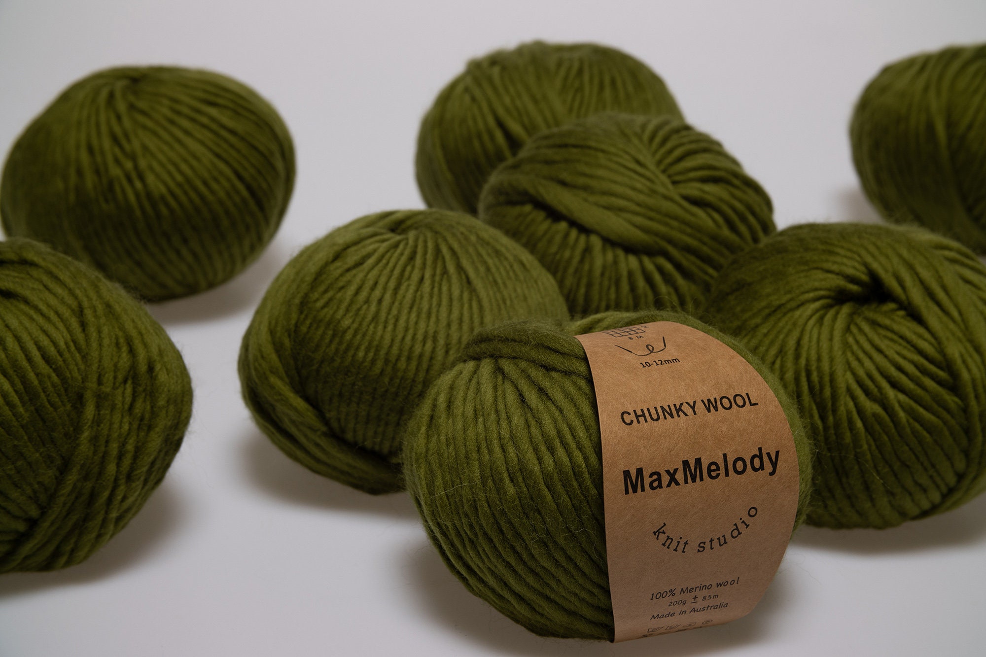 Super Chunky Bulky Knitting Yarn/ 200g Australian 100 Merino Wool Yarn