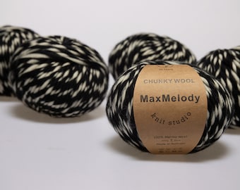 Super chunky bulky knitting yarn/ 200g Australian 100% Merino Wool yarn/ felted wool /Art Yarn for Weaving/ Roving yarn/ Black white blend