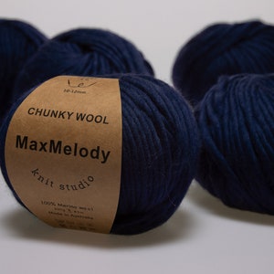 Super chunky bulky knitting yarn/ 200g Australian 100% Merino Wool yarn/ felted wool /Art Yarn for Weaving/ Roving yarn/ Navy