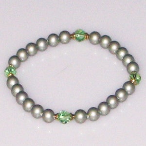 Stretch Green Swarovski Pearl Bracelet