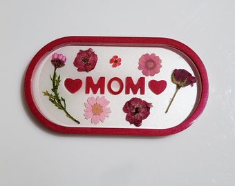 Oval "Mom" Red and Pink Dried Flower Trinket Tray