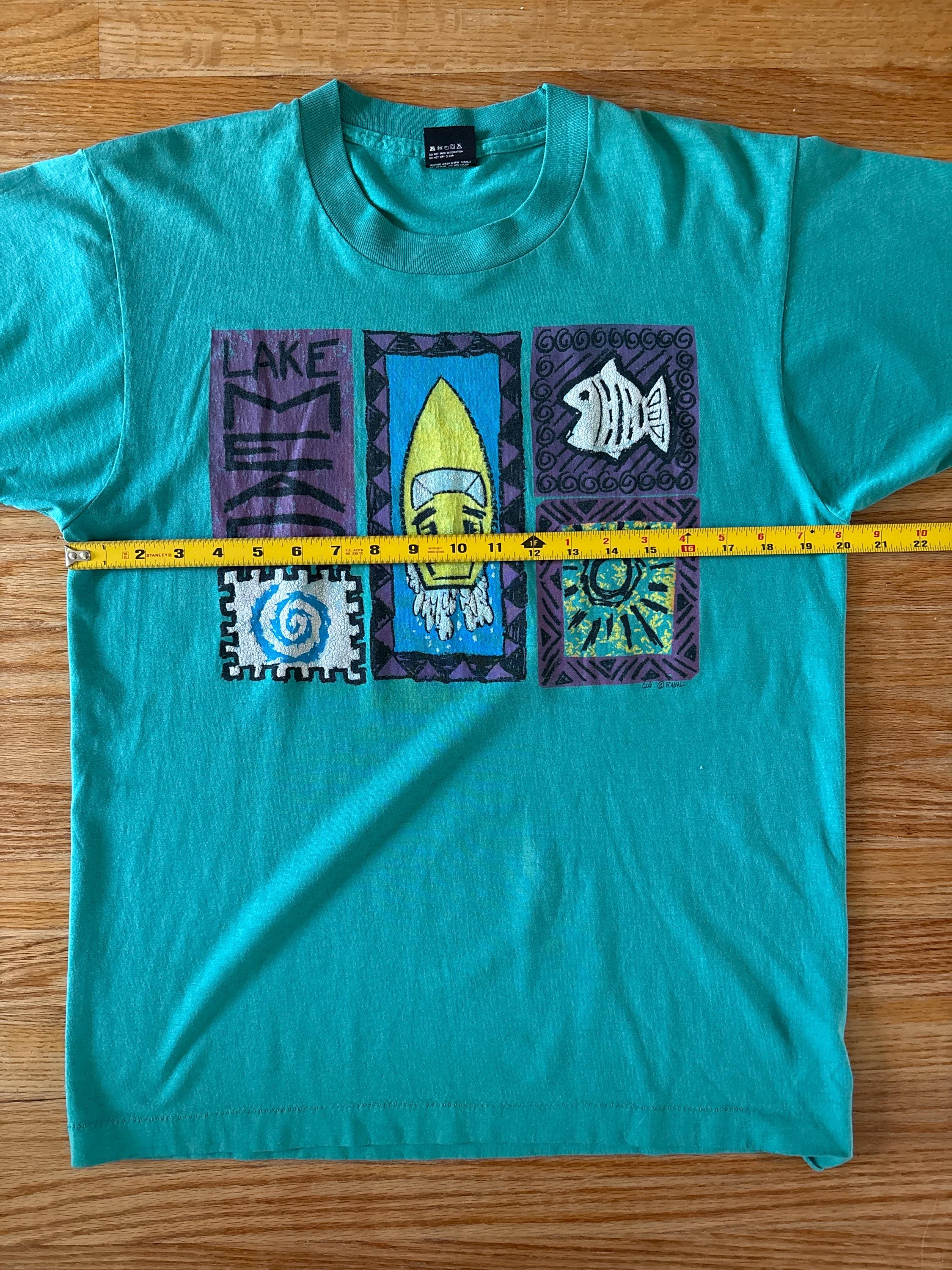 Vintage 90s Screen Stars Surf T-shirt Made in USA Lake Mead
