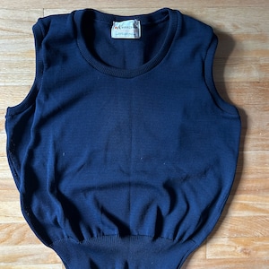 Vintage Warren Knit Sweater Vest Made in Canada size Medium